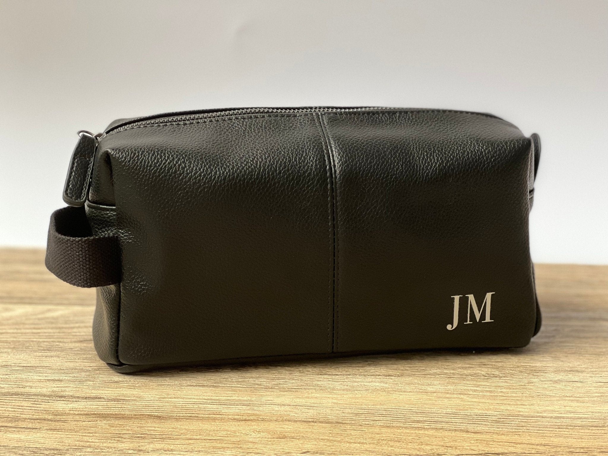 Black Men’s Wash Bag – Personalised Toiletry Bag for Men - Jessica Hollie GiftsBag