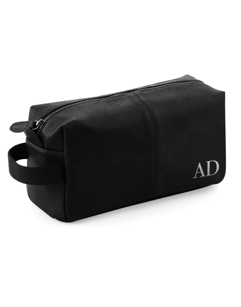 Black Men’s Wash Bag – Personalised Toiletry Bag for Men - Jessica Hollie GiftsBag