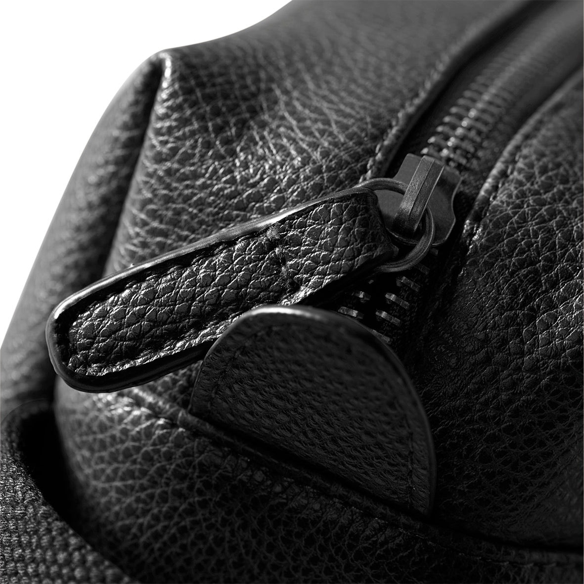 Black Men’s Wash Bag – Personalised Toiletry Bag for Men - Jessica Hollie GiftsBag