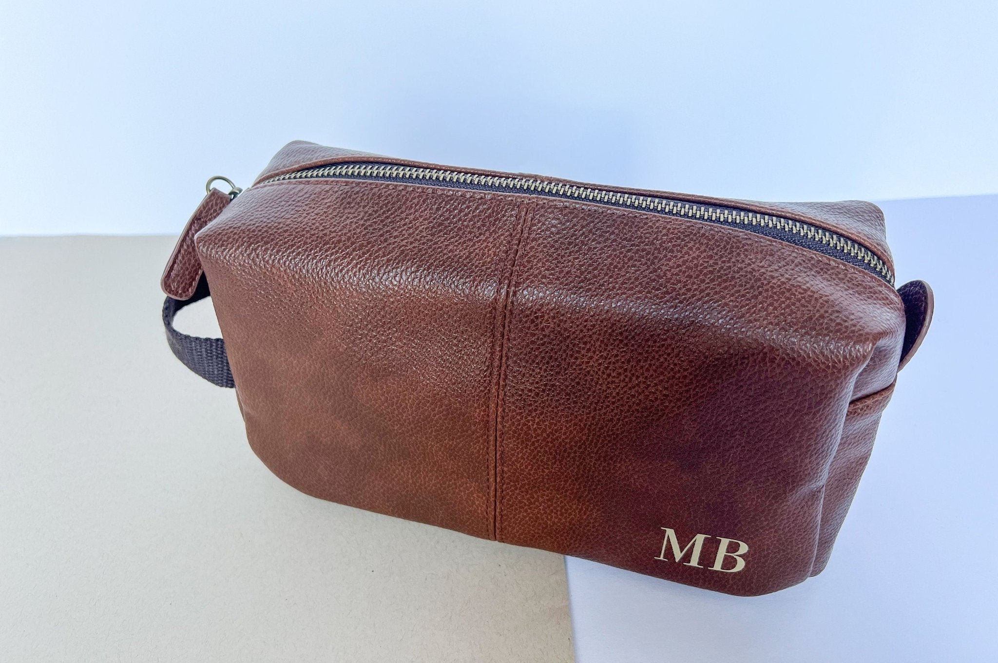 Brown Men’s Wash Bag – Personalised toiletry Bag for Men - Jessica Hollie GiftsBag