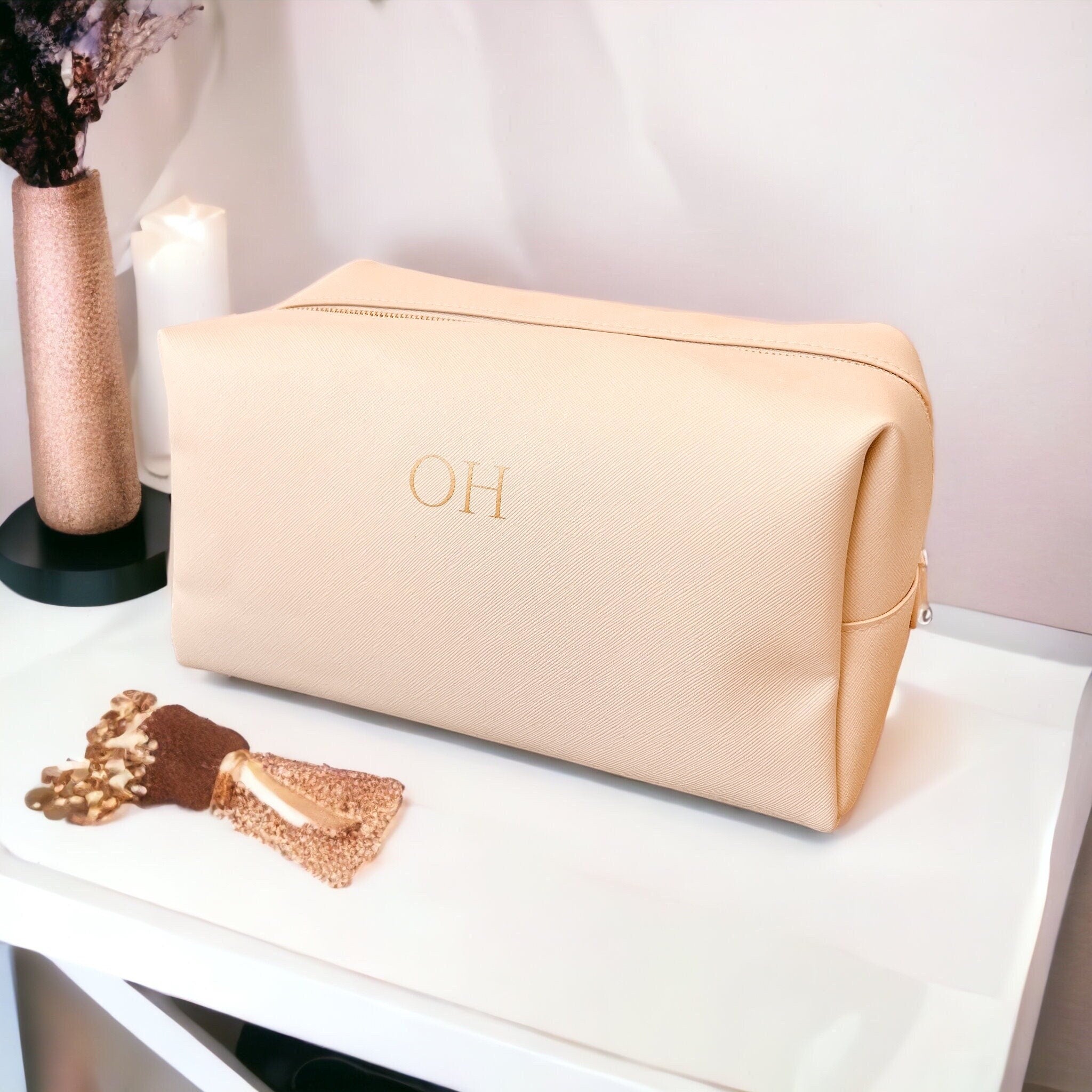 Personalised cosmetic bag with small monogram, custom makeup bag, personalized gift for her, personalised gift for bridesmaid, organizer - Jessica Hollie Gifts