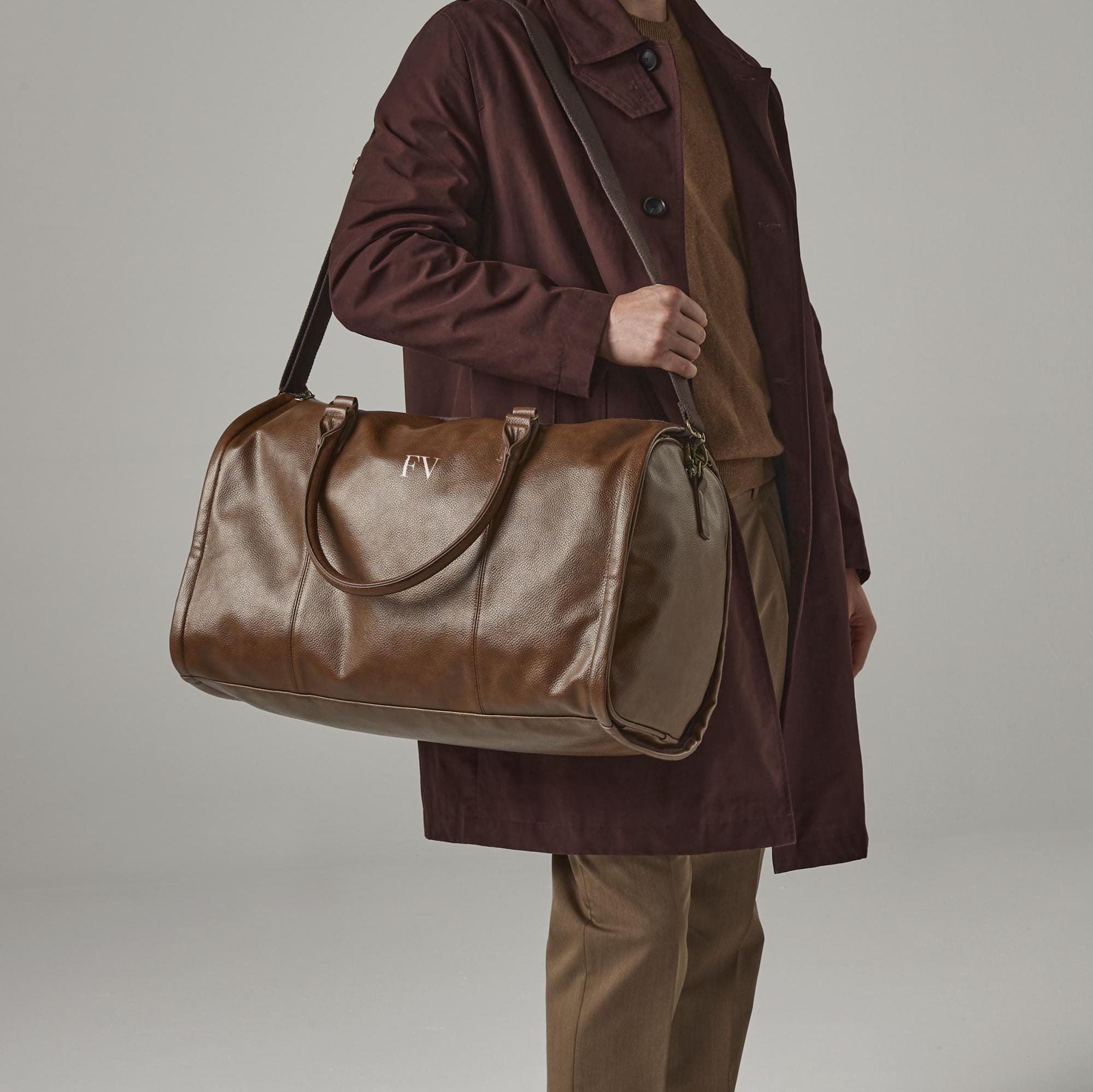 Personalised mens holdall weekend bag, Leather look bag, Faux leather Duffel bag, Best man gifts, Gifts for boyfriend, dad, Garment bag - Jessica Hollie Gifts