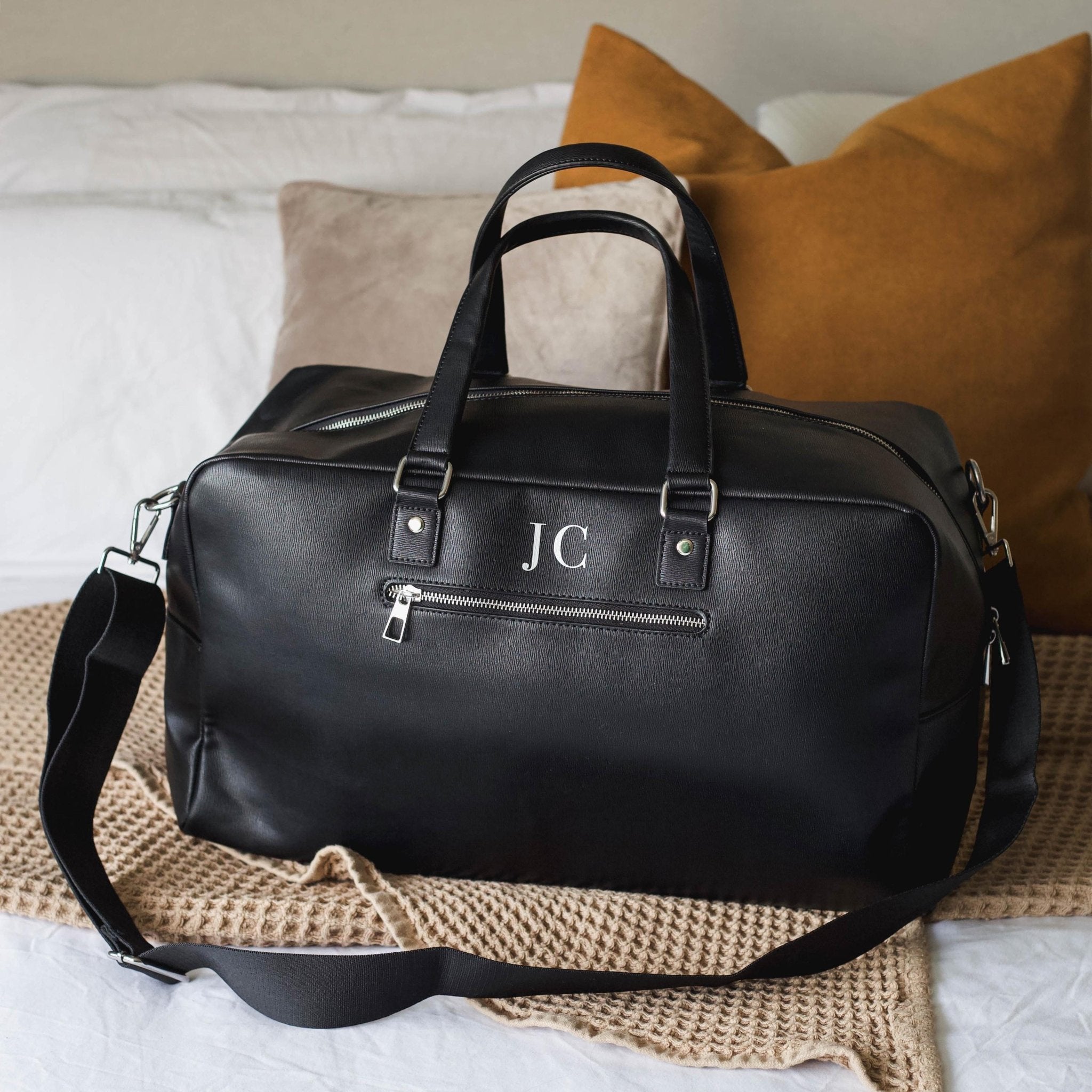Personalised mens holdall weekend bag, Leather look bag, Faux leather Duffel bag, Best man gifts, Gifts for boyfriend, dad, groomsmen gift - Jessica Hollie Gifts