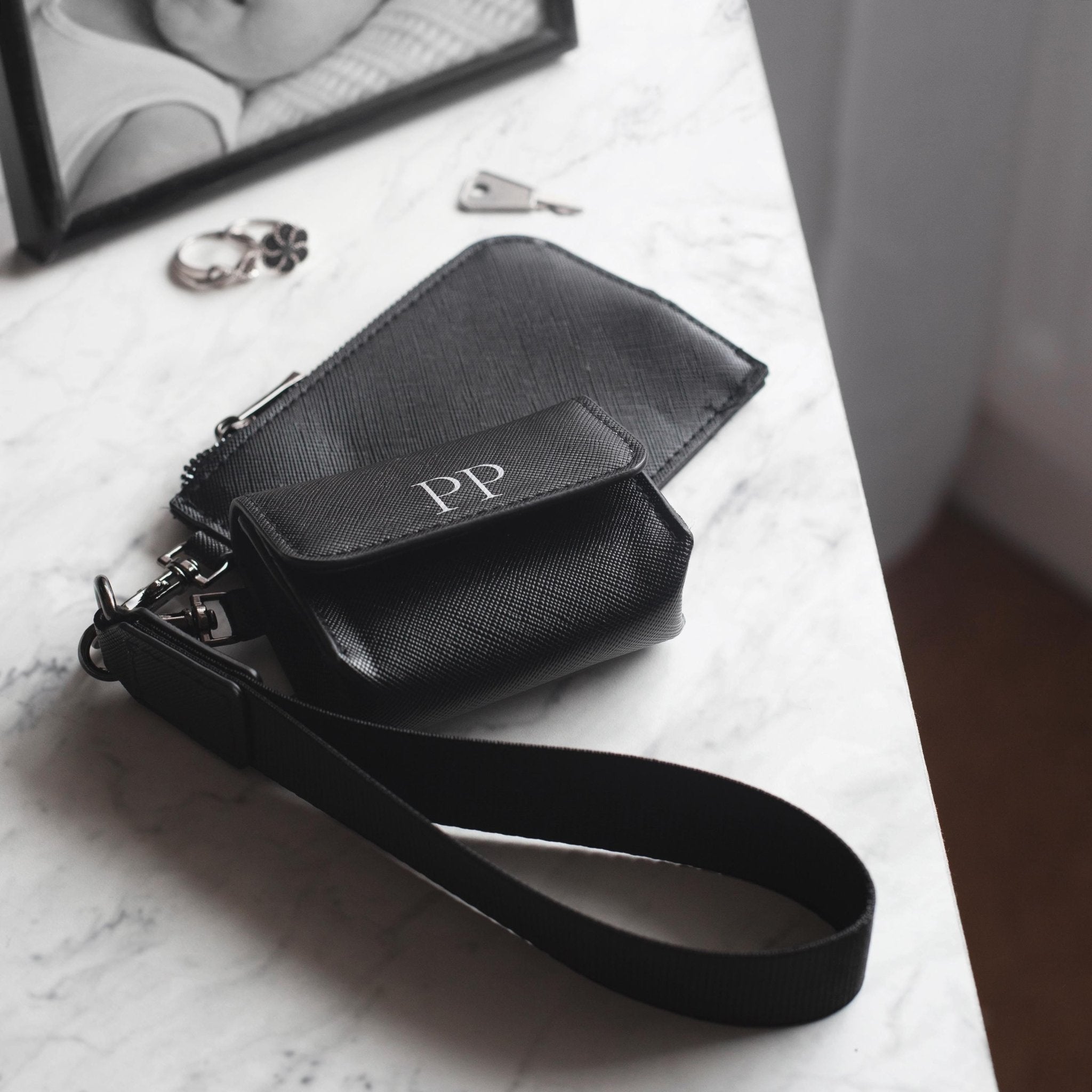 Personalised Purse and Case for AirPods – Custom Name AirPods Holder with Keychain - Jessica Hollie Gifts