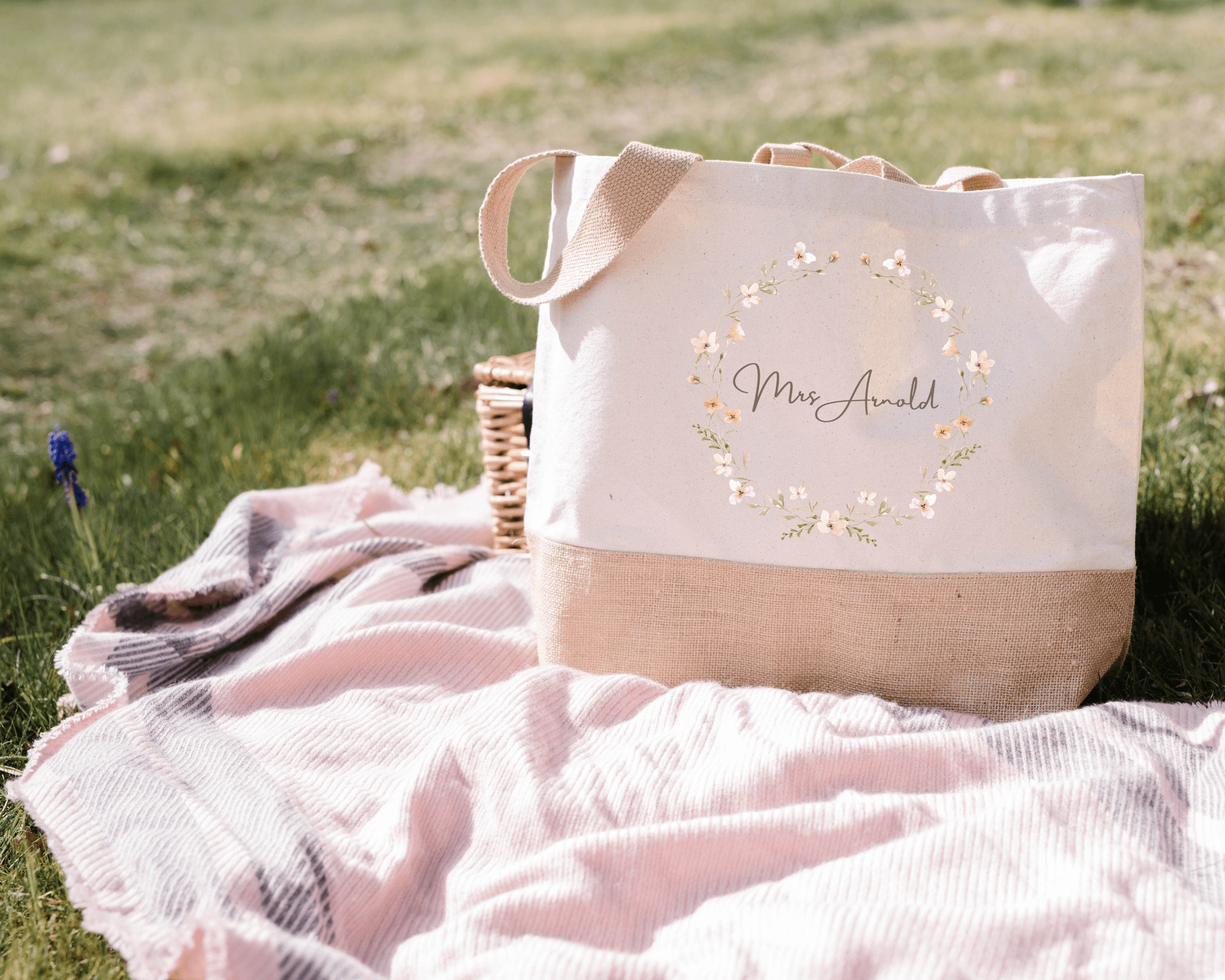 Personalised Teacher tote bag, teacher appreciation gift, custom name teacher, gift for teacher, end of year, thank you teacher assistant - Jessica Hollie Gifts