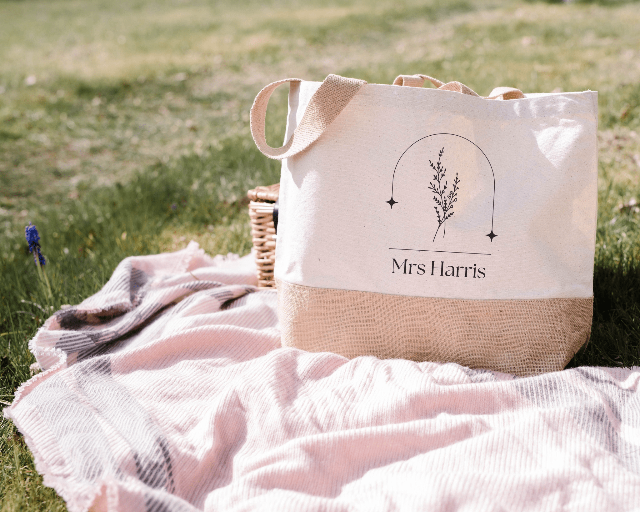Personalised Teacher tote bag, teacher appreciation gift, custom name teacher, gift for teacher, end of year, thank you teacher assistant - Jessica Hollie Gifts