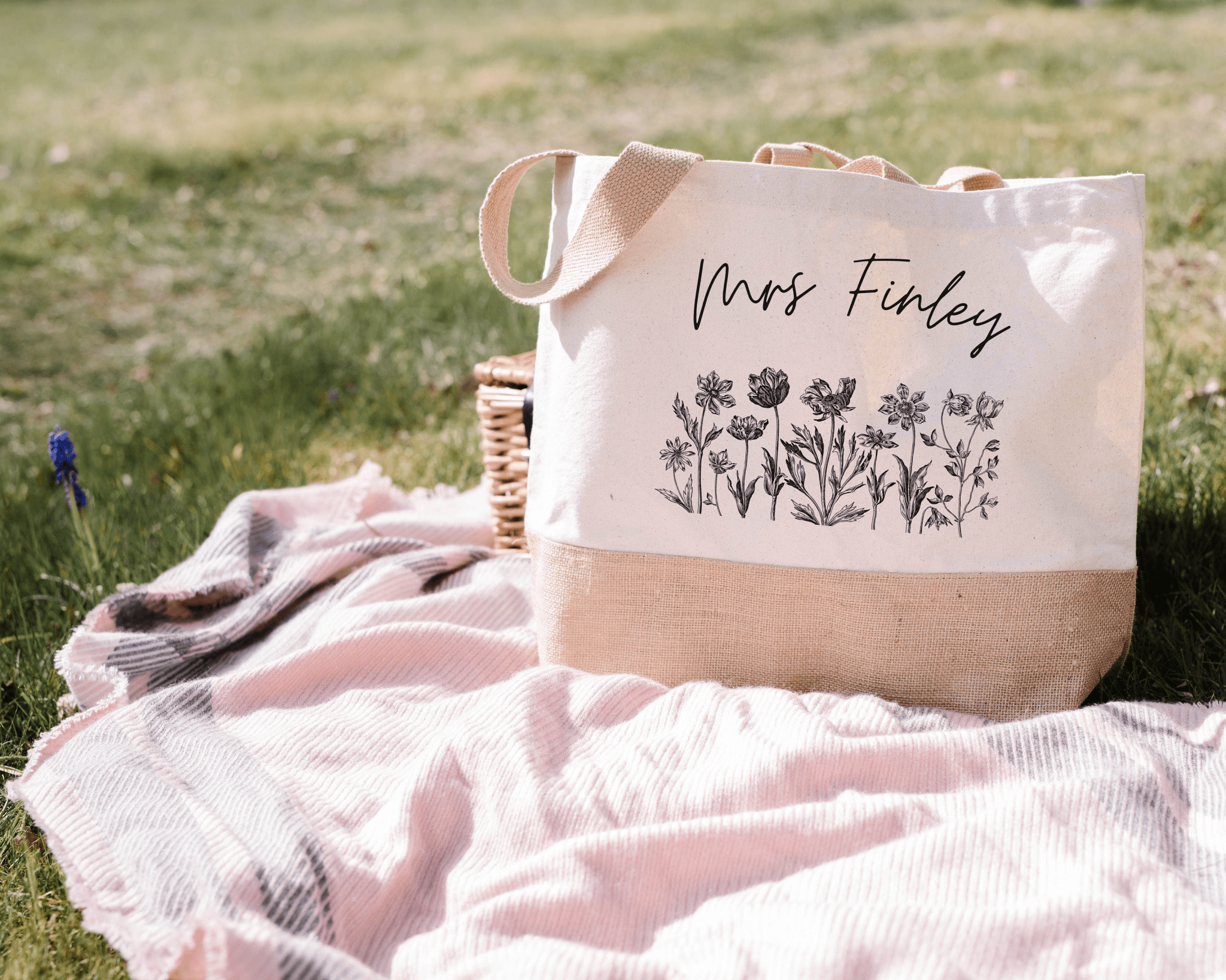 Personalised Teacher tote bag, teacher appreciation gift, custom name teacher, gift for teacher, end of year, thank you teacher assistant - Jessica Hollie Gifts