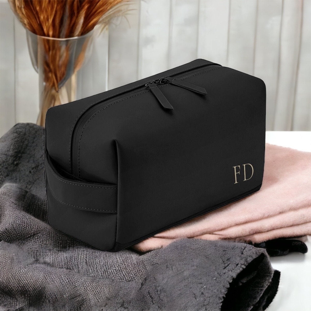Personalised Toiletry wash bag, Initials bag with monogram, Cosmetic Makeup Bag, Toiletry Bag, Vegan Bag for Bridesmaid, Fathers day bag - Jessica Hollie Gifts