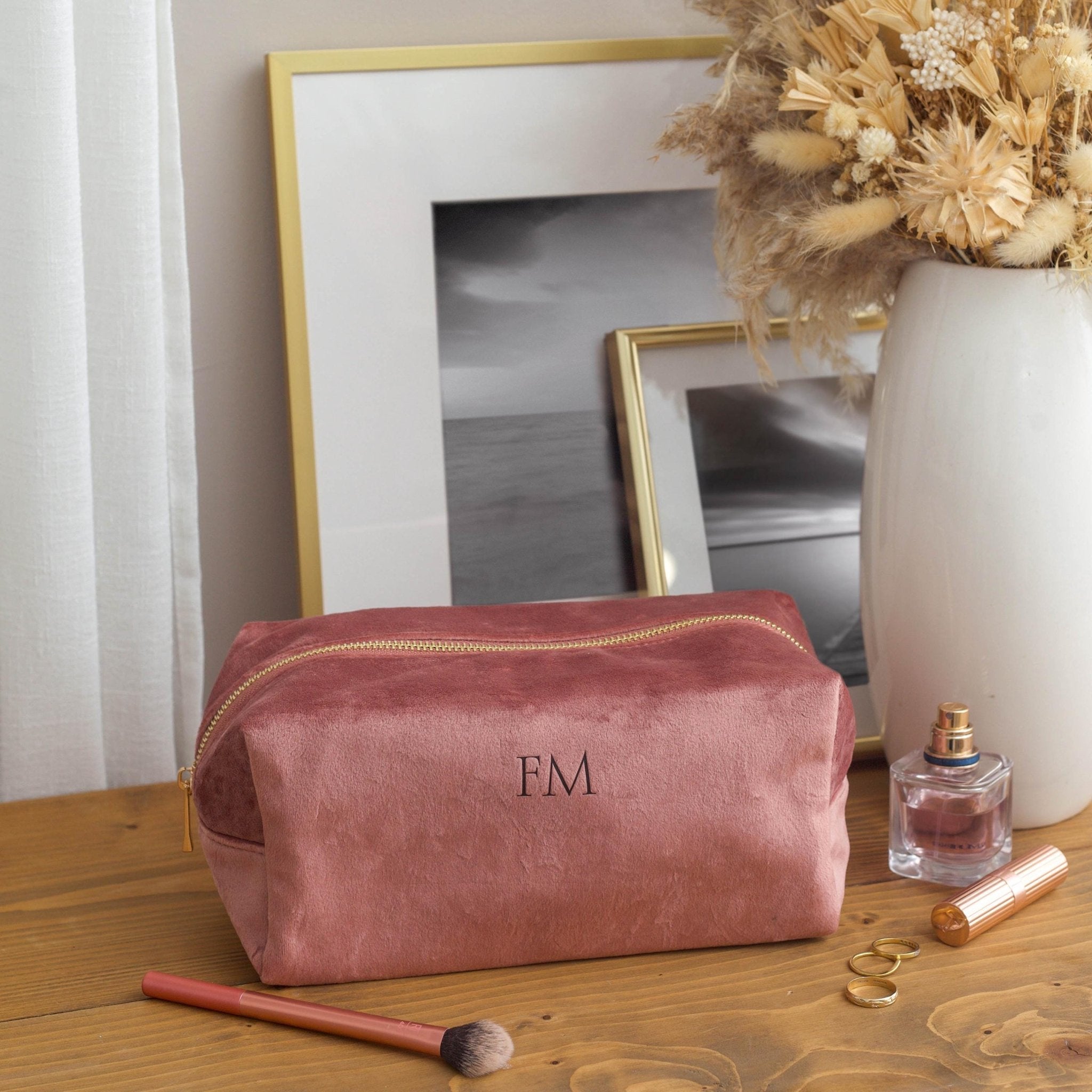Personalised velvet toiletry case, wash bag, personalised initials makeup bag for her, valentines day gift, monogrammed gift, gift for her - Jessica Hollie Gifts