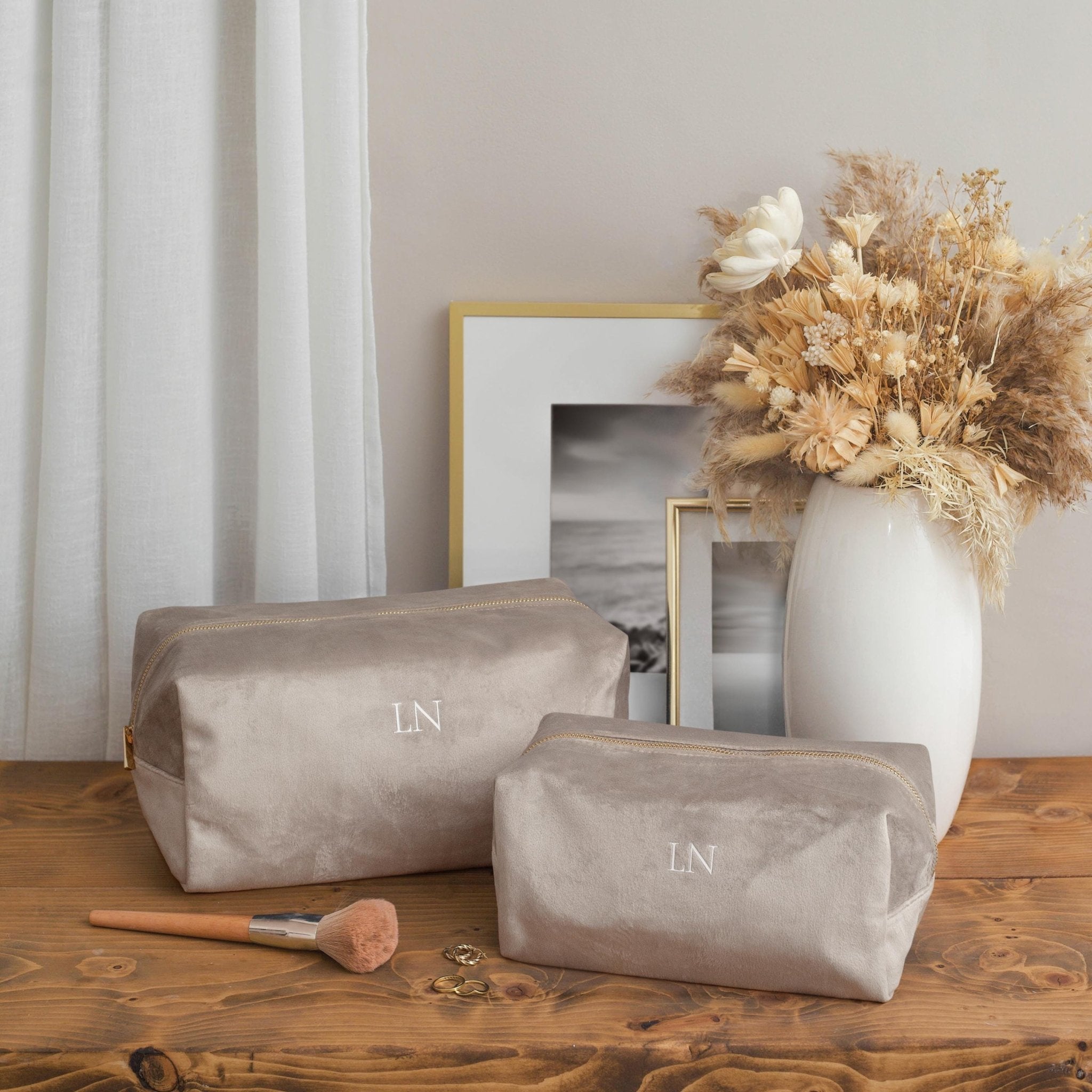 Personalised velvet toiletry case, wash bag, personalised initials makeup bag for her, valentines day gift, monogrammed gift, gift for her - Jessica Hollie Gifts