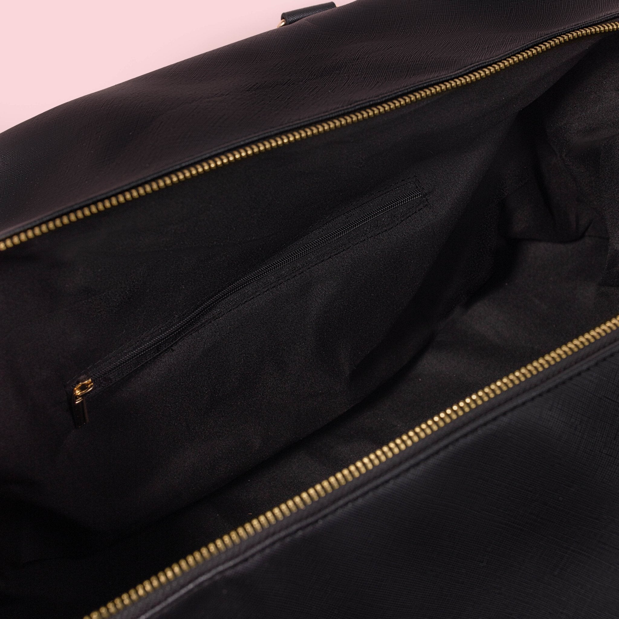 The Ultimate Weekend Bag – Perfect for Getaways - Jessica Hollie GiftsBag